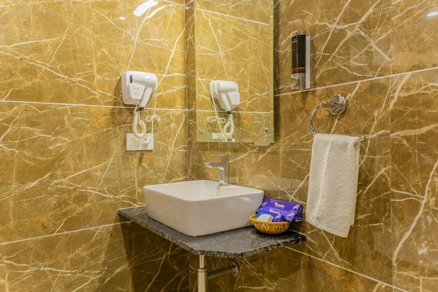 Ramana Hotel Удайпур Экстерьер фото