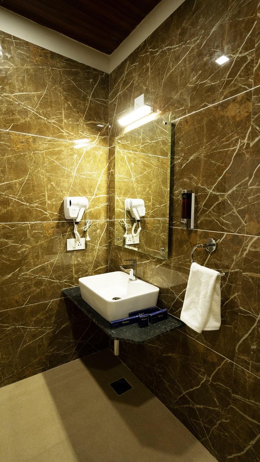 Ramana Hotel Удайпур Экстерьер фото